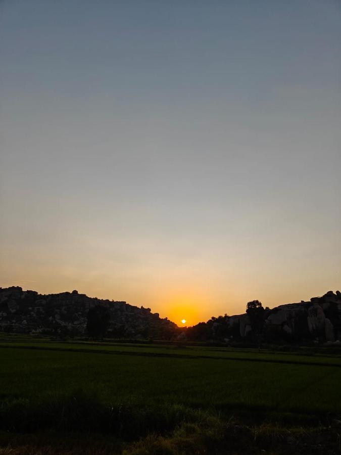 The Sundown Hampi Hotel Exterior foto