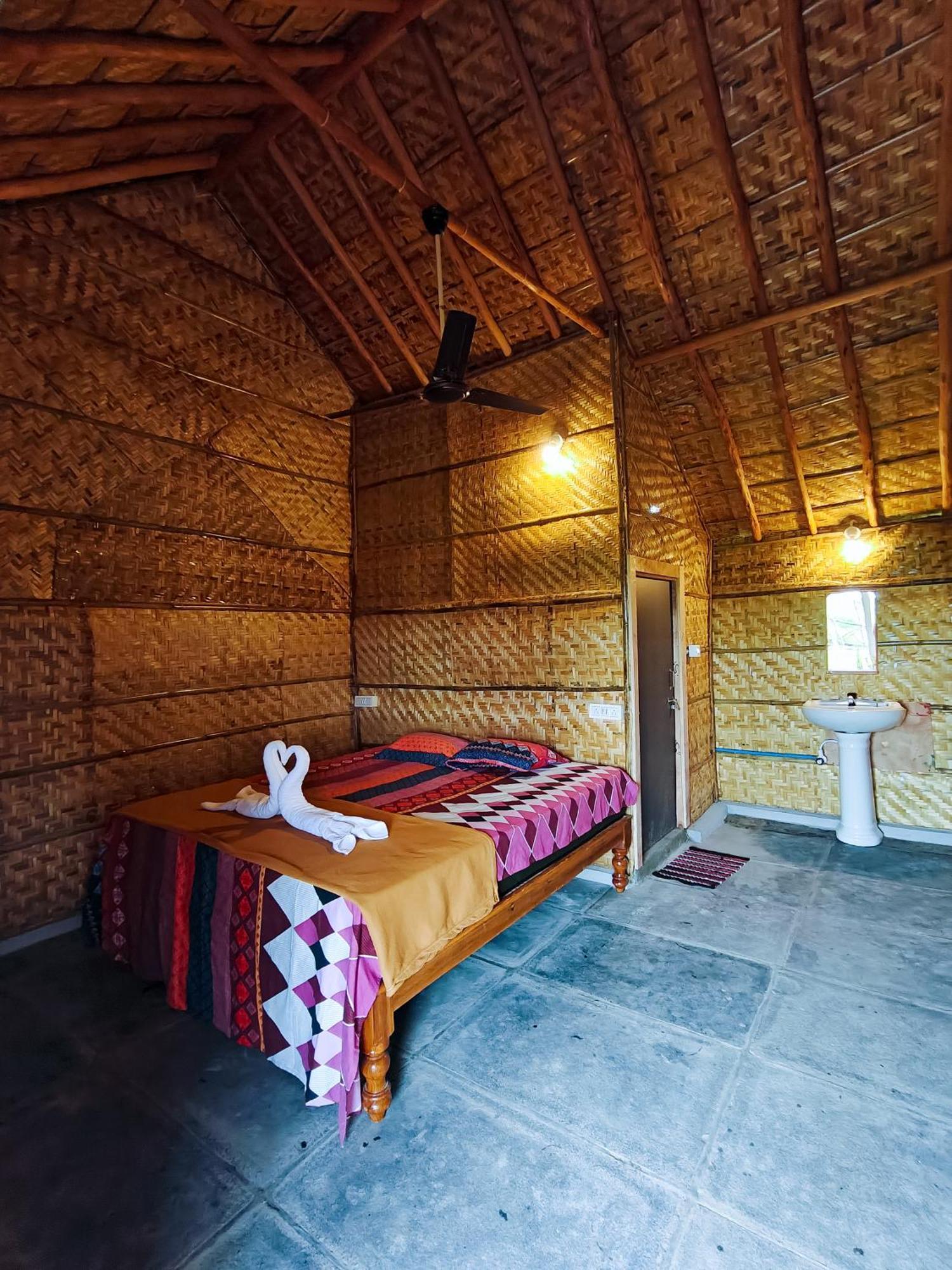 The Sundown Hampi Hotel Exterior foto
