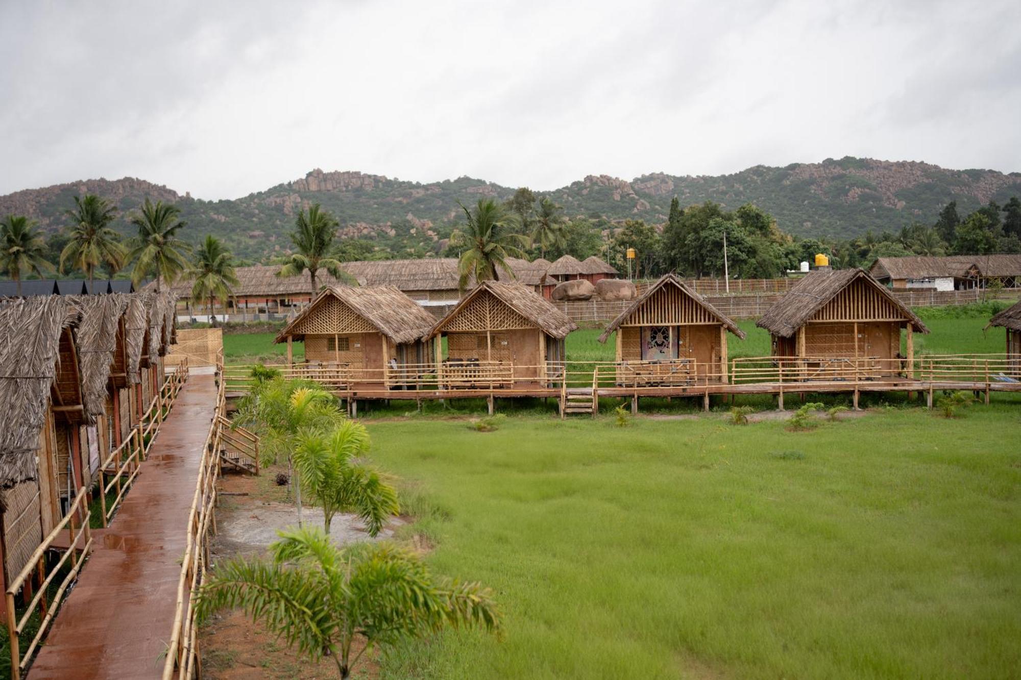 The Sundown Hampi Hotel Exterior foto